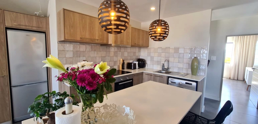 10 Bedroom Property for Sale in Bloubergstrand Western Cape
